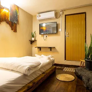 the-weavers-inn.hotels-kathmandu.com/