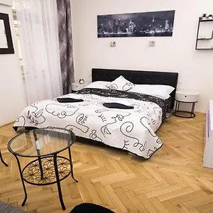 Black & White By Wenceslas Square And Muzeum Apartment